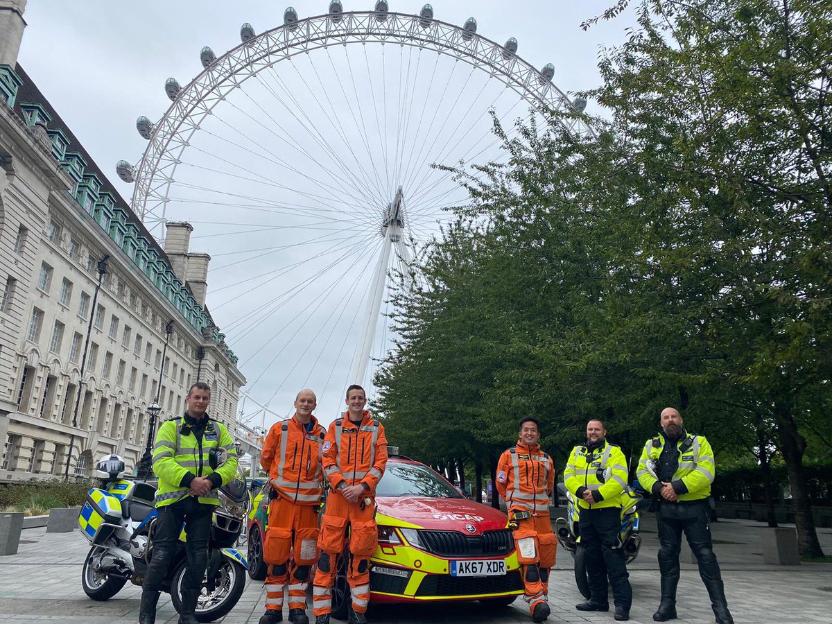 The wider emergency services team in London is fantastic. Working together is an honour. The skills of all the services is enhanced when we coordinate and collaborate. @Ldn_Ambulance  @LDNairamb  @MPSFirearms  @metpoliceuk  @LondonFire  @LAS_HART  @NHSBartsHealth  @999London