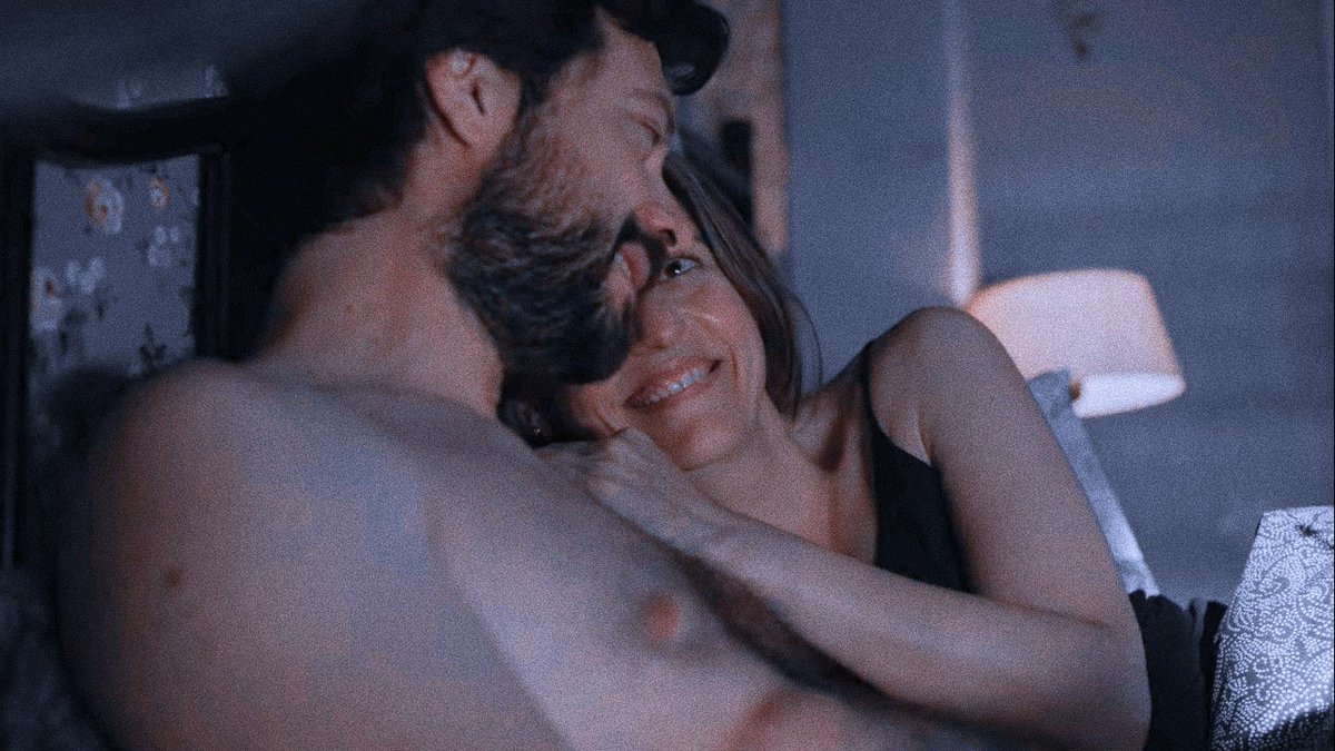 micdltguer_'s tweet image. Se veían tan felices planeando su futuro, compartiendo un momento tan íntimo🥺🧡