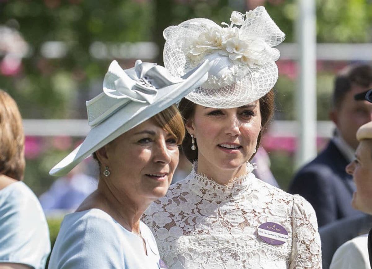 I m super late for this but HAPPY BIRTHDAY TO CAROLE MIDDLETON!  