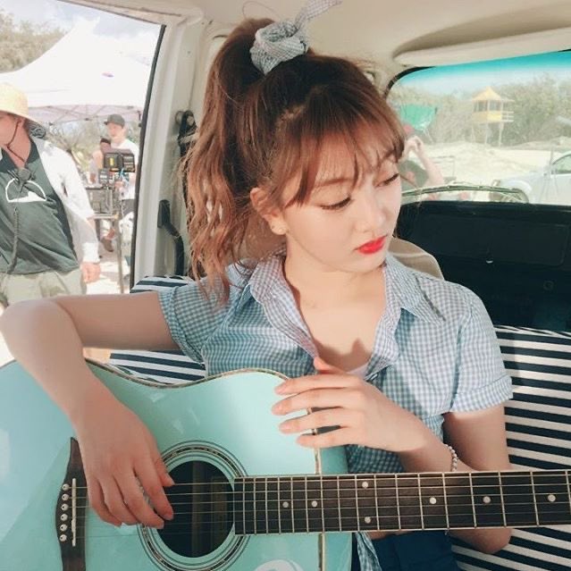 twins!! happy birthday harry and jihyo!