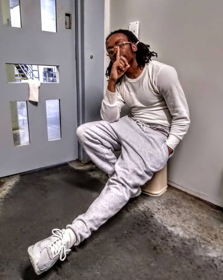 STILL GETTIN 🅰️CTIVE 🔋 FROM THE CELL 💯 #FreeDaReal