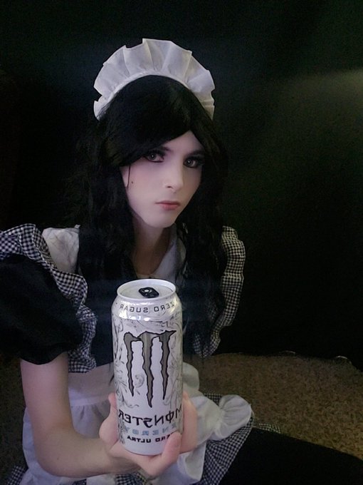 Pov: You ask your maid for their can of monster https://t.co/QQpz34rVws