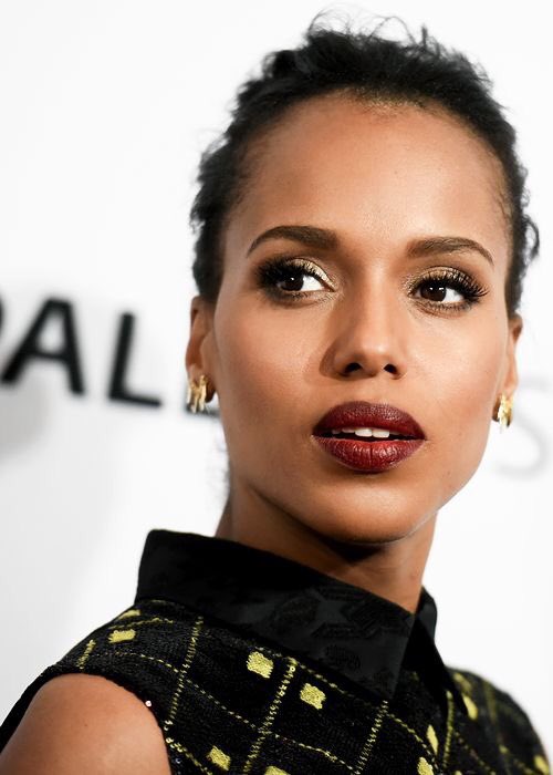 Happy birthday to Kerry Washington who turns 44 today!     