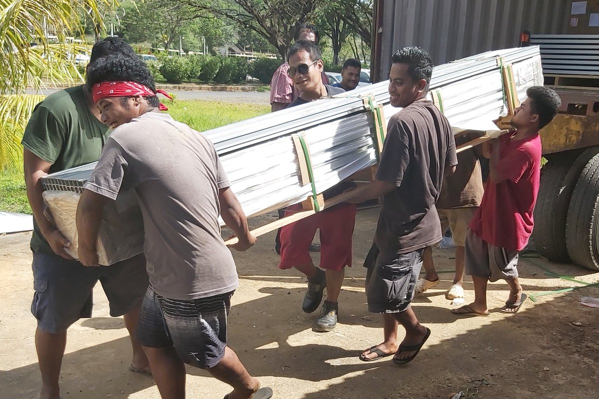 UNDP Pacific Office in Fiji (@undp_pacific) on Twitter photo 9⃣8⃣ solar panels were handed over by <a href="/UNDP/">UN Development</a> to the #FSM Dept. of Environment, Climate Change & Emergency Management under the <a href="/UNDP/">UN Development</a> & <a href="/JapanGov/">The Gov't of Japan</a> funded Enhancing Climate Resilience Project. This will power the HF/VHF radio system in 🇫🇲 towards improved disaster preparedness. 9⃣8⃣ solar panels were handed over by <a href="/UNDP/">UN Development</a> to the #FSM Dept. of Environment, Climate Change & Emergency Management under the <a href="/UNDP/">UN Development</a> & <a href="/JapanGov/">The Gov't of Japan</a> funded Enhancing Climate Resilience Project. This will power the HF/VHF radio system in 🇫🇲 towards improved disaster preparedness.