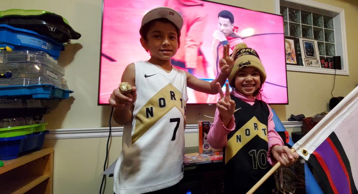 Eden_Fieldstone's tweet photo. Let's go, Raptors!
#tangerinefanangle #raptors #nba https://t.co/OCJIjRbcnW