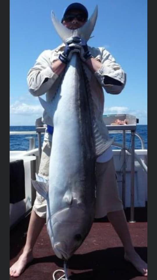 hookezeofficial's tweet photo. Rick Martini with a Samson fish in Western Australia
#fishing #fishingaustralia #australianfishing #outdoors #samsonfish https://t.co/IddDjZfOSM