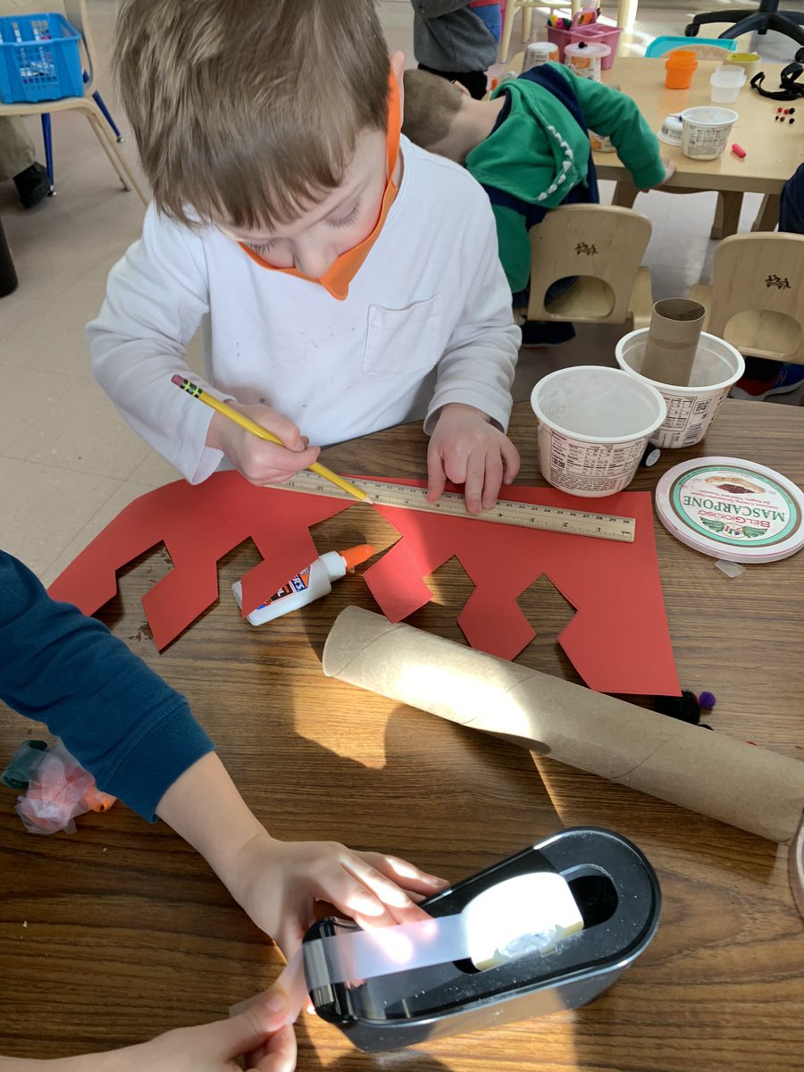 DonnaK_AC3s's tweet photo. We built vehicles using recyclables and #looseparts @ACSRochester #ACThrees #earlyed #earlylearning #EarlyChildhoodEducation #ROC https://t.co/PYsk0qwGEl