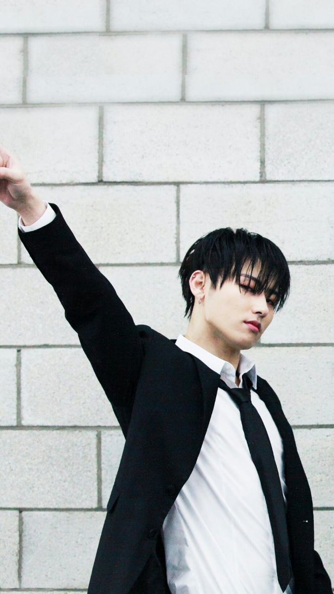 Kim yukwon; Block b’s visual maknae | a thread #BlockB  #Ukwon