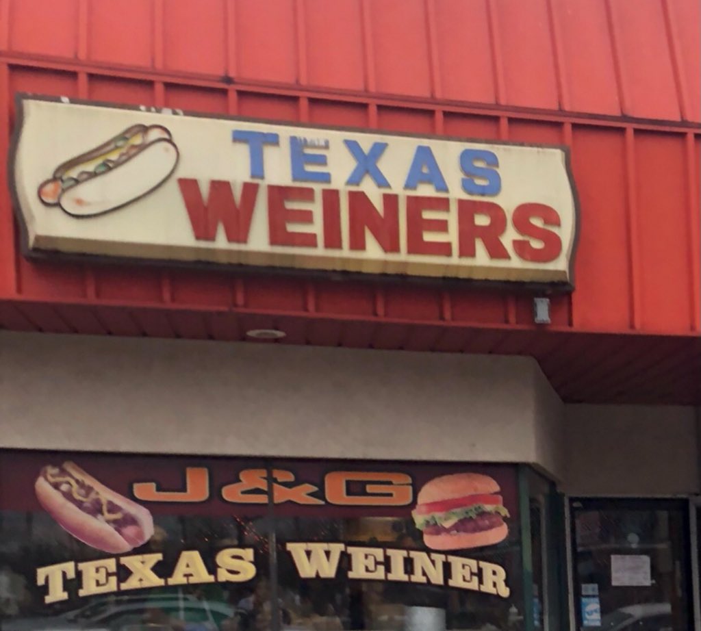 sonnylee2's tweet photo. Nothing like Hot Dogs and Craft Beer on a snowy day in Jersey. Craft Beer from Red Tank in Red Bank, NJ. Hot Dogs from Texas Weiners in Dunellen NJ.ππΊLast day of holiday dishes.
#redtankbrewingcompany
#njcraftbeers
#njbeers
#texaseiners
#beerandhotdogs https://t.co/nuTX7mVB9v