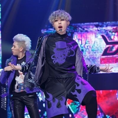 He looks so pretty so I'll post this alone