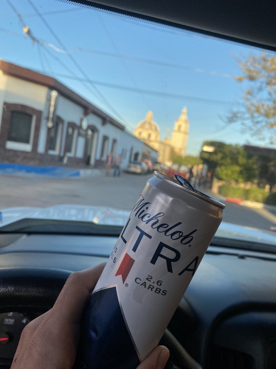 Fernando Martinez (@fmartinez14) on Twitter photo Aveces solo necesitas una cervecita y un pueblito magico para reiniciar tu vida ❤️✅ Aveces solo necesitas una cervecita y un pueblito magico para reiniciar tu vida ❤️✅