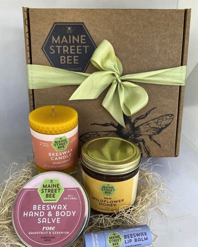 Hip_Silver's tweet photo. We love the Maine Street Bee gift boxes with body and hand salve to soothe and protect our skin naturally.  They are wonderful gifts with honey for tea and a lip balm #naturalbeauty #beeswaxcandles #mainestreetbee #hipsilver #hipsilverbeauty #valentinesdaygiftideas https://t.co/zCgwcp4Hfv