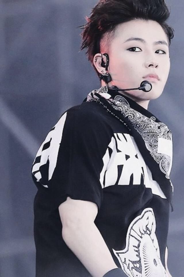 He looks so pretty so I'll post this alone