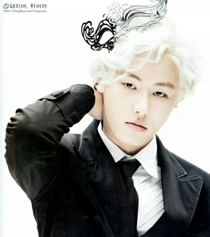 He looks so pretty so I'll post this alone