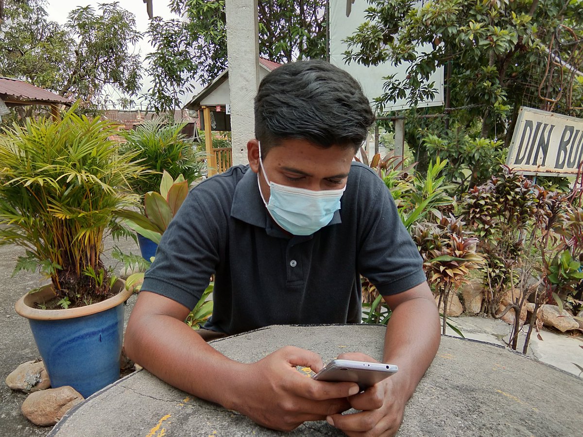 Sedih tgk husband risau sales kedai makan dia makin kurang since covid ni. Start pkp 2.0 ni lagi kurang customer. Area ipoh yg nak makan tomyam &amp; western boleh dtg Din Bukit. Pls rt &amp; sebarkan 🙏😊