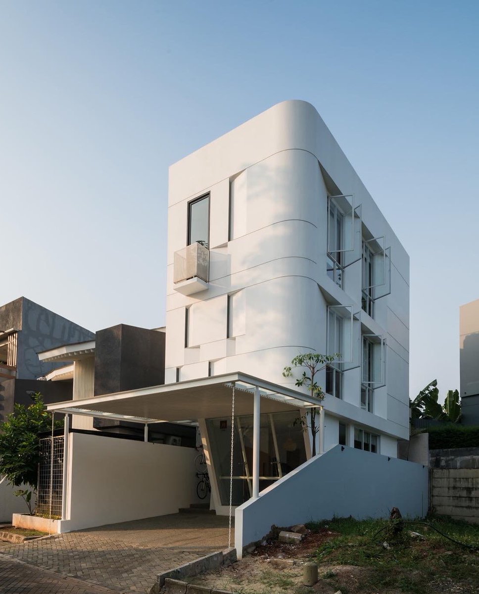 ArsitektropiS (@arsitektropis) on Twitter photo TANAH MINIMALIS,
RUMAH MAKSIMALIS check โ
Jadi luas tanah CUMAN 100M2
Tapii isinya selevel RUMAH SULTAN
๐๐๐๐๐ 5 Kmr Tidur
๐ฟ๐ฟ๐ฟ๐ฟ4 Kmr Mandi
๐๐ 1 carport utk 2 mobil
๐ฅ๐ฝ 1 pantry + ruang makan
๐ 1 foyer + 1 Family room
โ๏ธ๐ก๐ listrik matahari
~ A Thread TANAH MINIMALIS,
RUMAH MAKSIMALIS check โ
Jadi luas tanah CUMAN 100M2
Tapii isinya selevel RUMAH SULTAN
๐๐๐๐๐ 5 Kmr Tidur
๐ฟ๐ฟ๐ฟ๐ฟ4 Kmr Mandi
๐๐ 1 carport utk 2 mobil
๐ฅ๐ฝ 1 pantry + ruang makan
๐ 1 foyer + 1 Family room
โ๏ธ๐ก๐ listrik matahari
~ A Thread