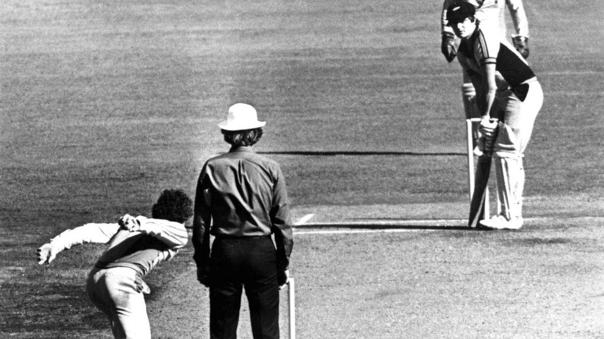 #LISTEN Martin Snedden reflects on 40 years since the 1981 Underarm Game

bit.ly/3cuijKO