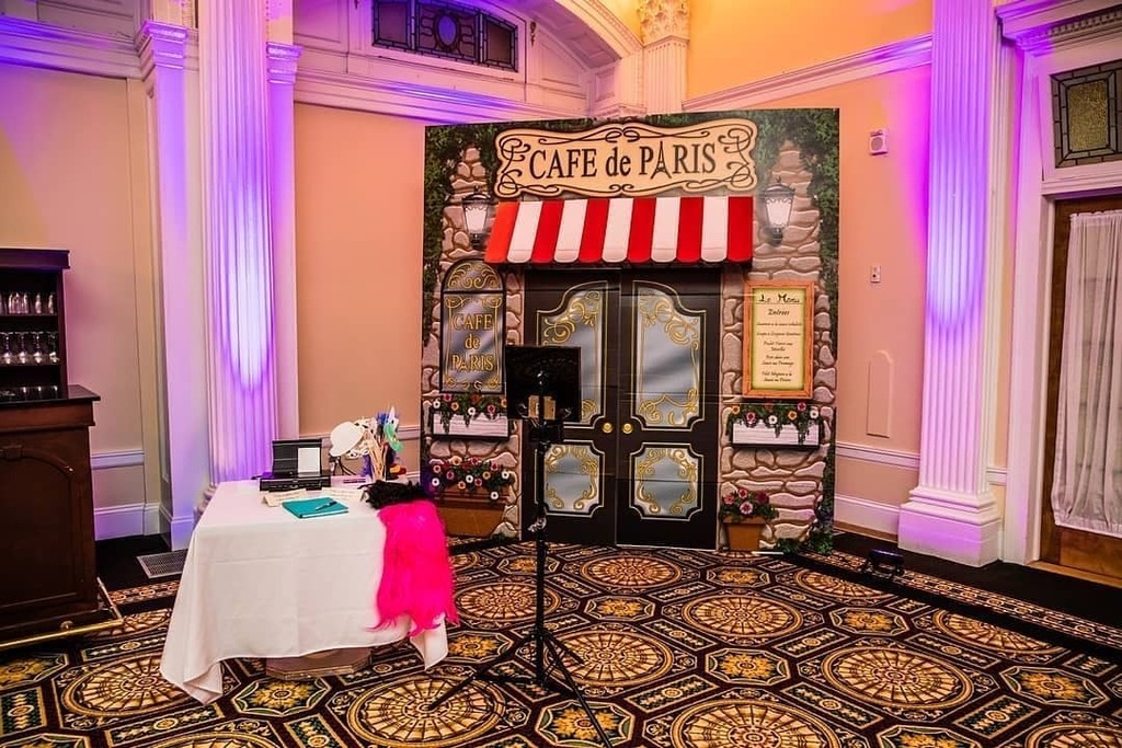RentMyBooth's tweet photo. How amazing is this setup?! 
​Photographer: @ericmccallister
​Photo Booth: @RentMyPhotobooth https://t.co/LpZbyYodoq https://t.co/bvfil2IZ7f