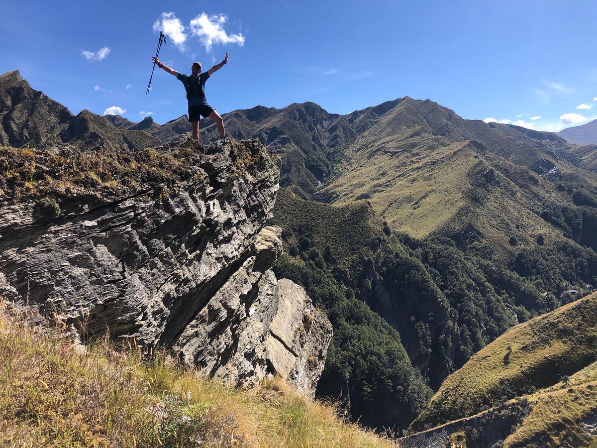 annafrosty's tweet image. IT'S BACK! 

Because it was awesome, we are doing the @AdventuresRun Ben Lomond Running Adventure again!

🔹 April 1st-5th 2021 🔹

trailrunadventures.com/queenstown