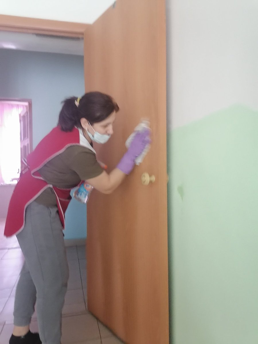 Ежедневная уборка всех помещений с целью предупреждения распространения COVID-19 в соответствии с СанПин