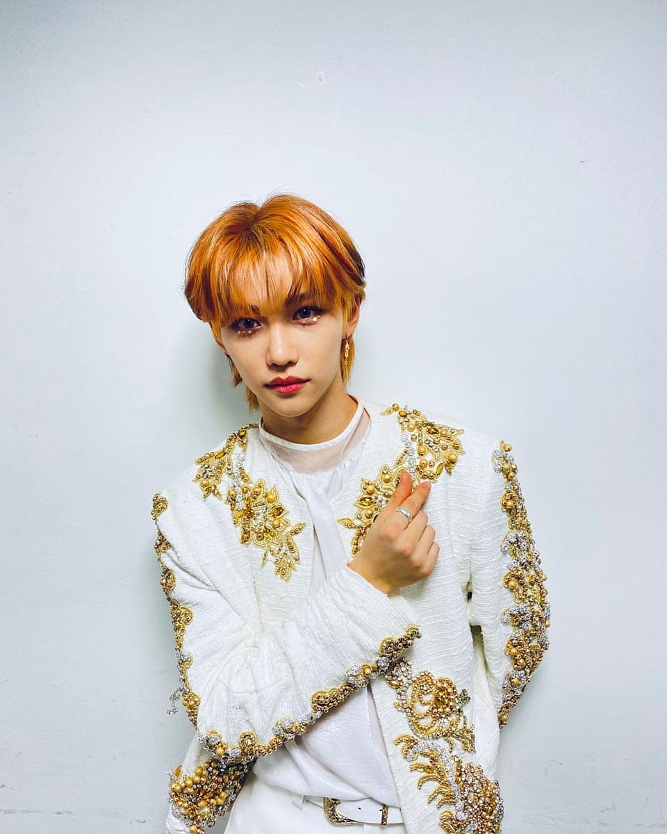 18/01

# WinterBallRBXX !

—Comparte algunas fotos del día del baile de invierno, donde <a href="/ChemicxlChaos/">Robyn Rose</a> había sido su cita un año más. Primero sube unas fotos de él mismo para mostrar su look de esa noche. +