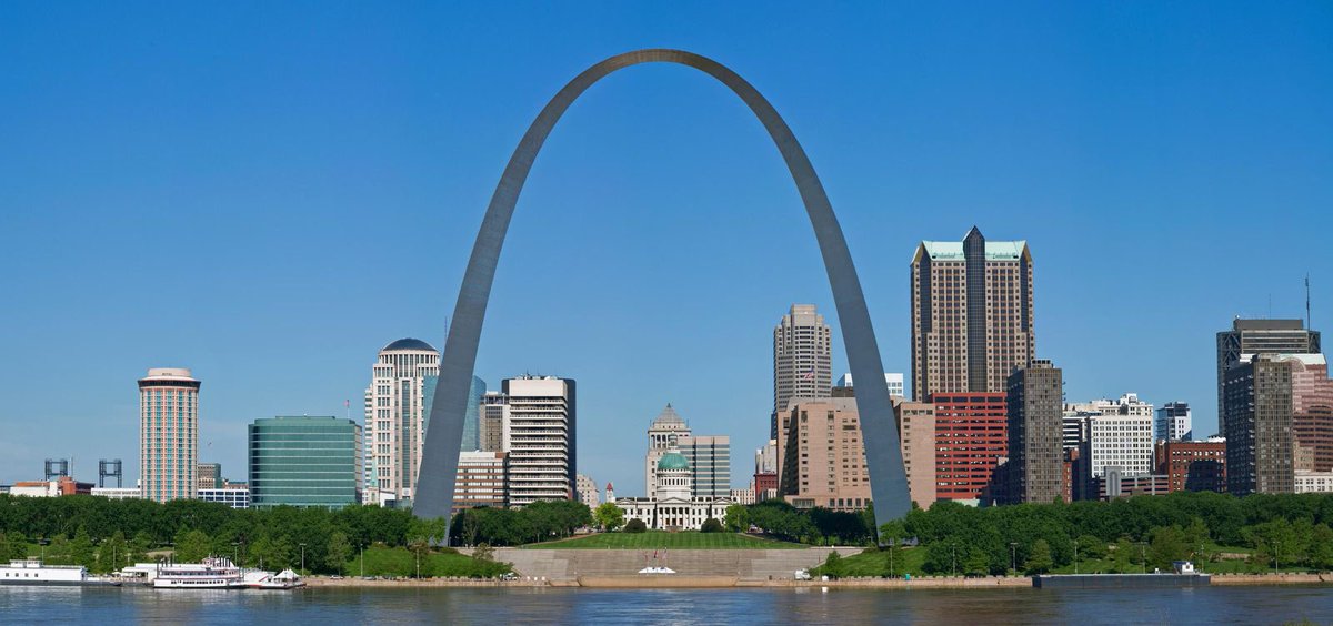 RT04sty's tweet image. I don’t tweet often. But when I do it’s the most unfunny shit ever, anyways have a random image of the St. Louis arch I stole from google