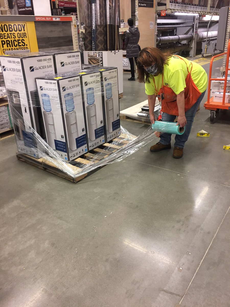 THDRobert tweet media