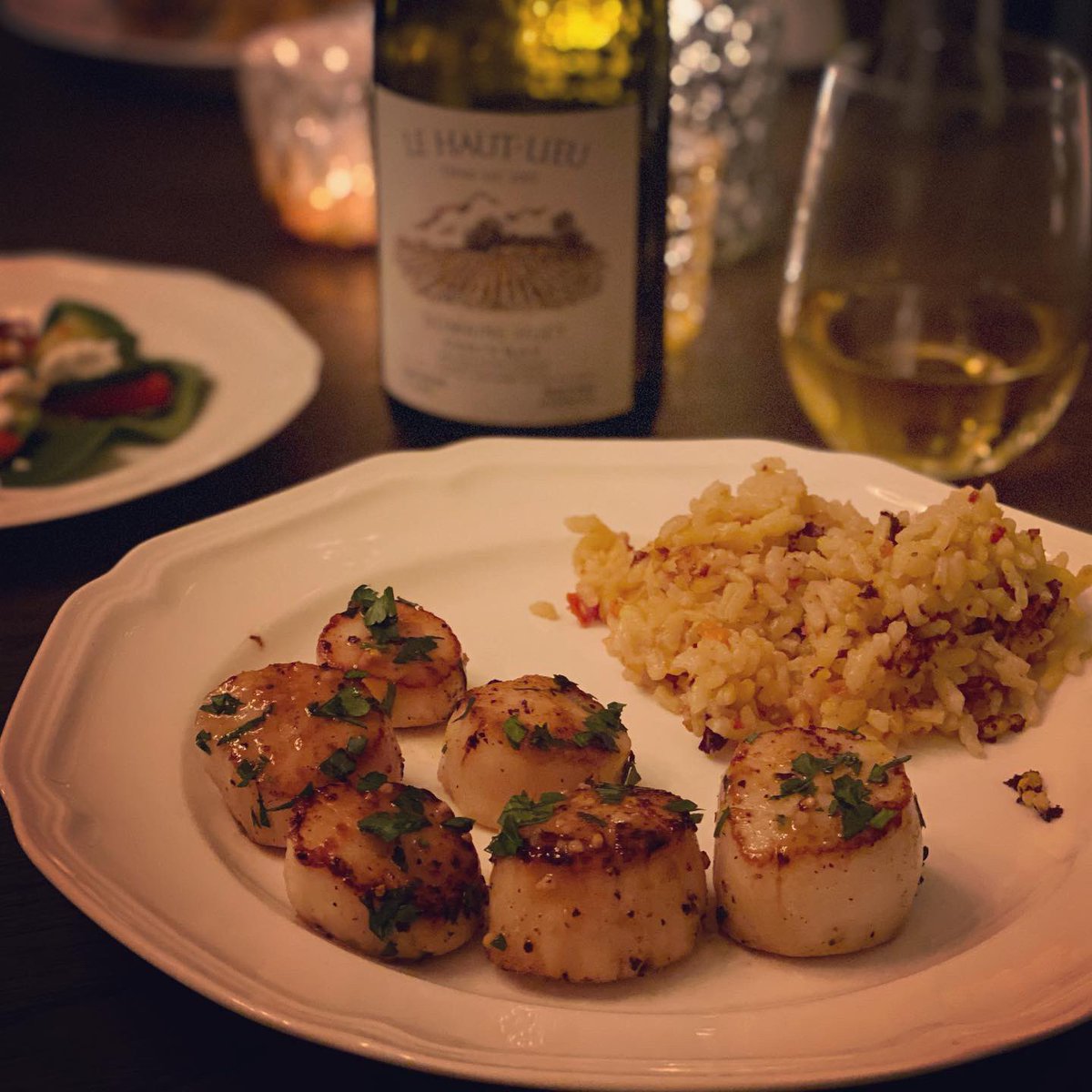 SommTalk's tweet photo. Vouvray and Scallops Sunday. https://t.co/KiEUjD8VhF