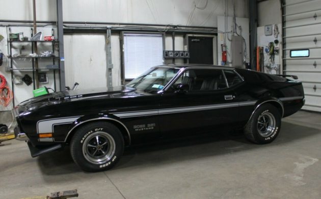 barnfinds's tweet photo. This 1971 Ford Mustang Boss 351 was found hidden away in a New York barn. It runs and drives and is ready to be enjoyed and appreciated by a new owner. -> https://t.co/3c7HRvIQDn #Boss351 #Ford #Mustang https://t.co/CCj4mjU8oR