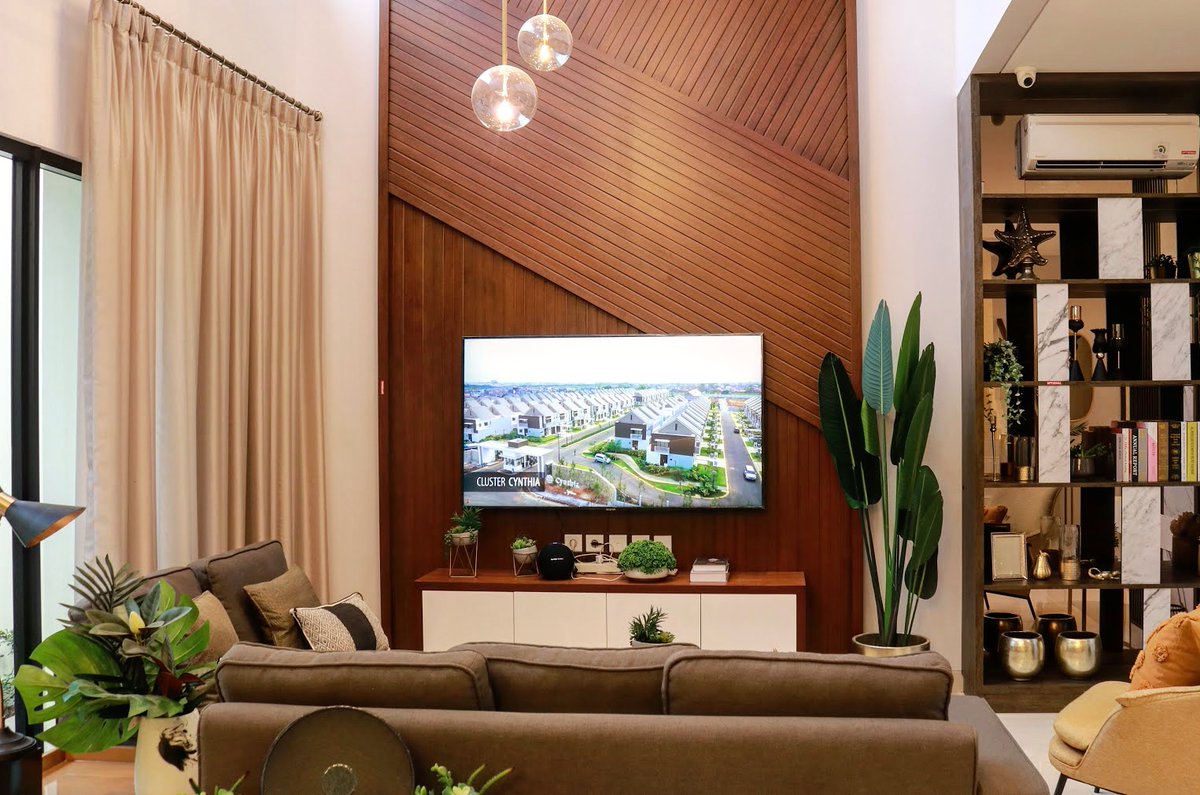 Lokasi: Show unit Cluster Emily

#TipsRuang: Ruang keluarga merupakan bagian di interior rumah yang cukup penting.

#ClusterEmily #SummareconBandung