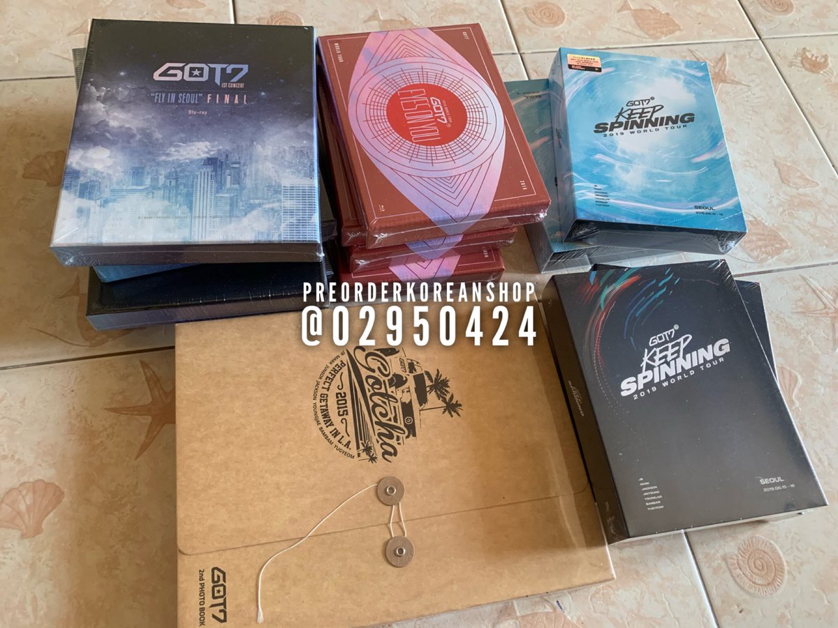02950424's tweet photo. ของที่มาวันนี้จัดส่งช่วงบ่าย ยังมีอัลบั้มค้างอยู่ลังนึงนะ รอหน่อยน๊า #02update https://t.co/1CGgEa8w2y