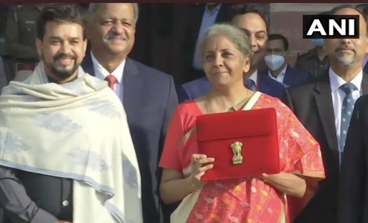 AKTripaathi's tweet photo. क्या #Economics को #Coronomics से बाहर निकालने की कोशिश में #FinanceMinister इस बार के
#Budget2021 में #Coronacess लगा सकती है ? https://t.co/s21Yry7rqL