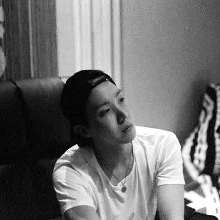 How to make your twitter an achromatic color — a dangerous thread ! #HAPPYHOBIUARY