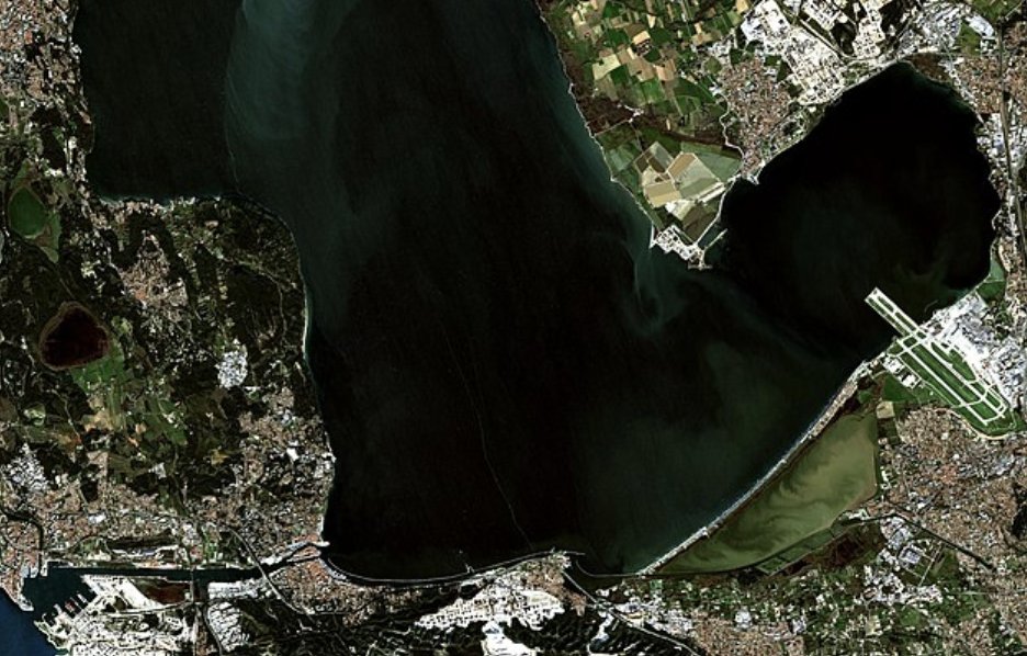 🔎 Enquête
Le rapport d’information numéro 3 356 s’attache à proposer un projet de requalification de l’étang de Berre. 

Les informations ⤵️
cutt.ly/Kkixz7H