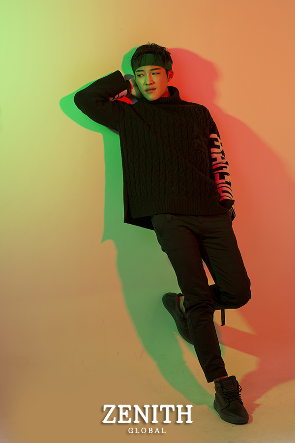 DailyWooDoHwan's tweet photo. 2017🔙| #Throwback
Woo Do Hwan para la revista #ZENITHGlobal, Edición de octubre.
#WooDoHwan #우도환 https://t.co/kpLEDbgKKK