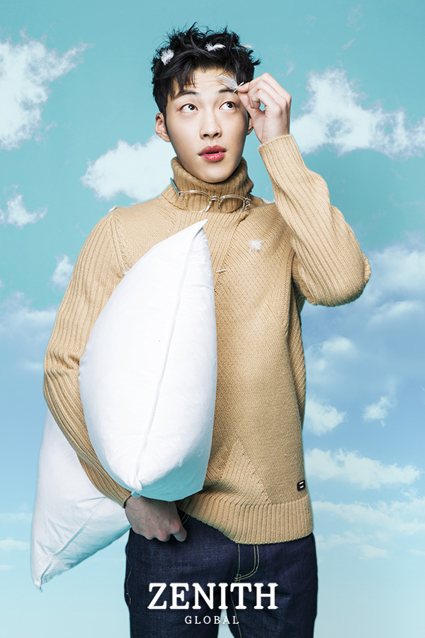 DailyWooDoHwan's tweet photo. 2017🔙| #Throwback
Woo Do Hwan para la revista #ZENITHGlobal, Edición de octubre.
#WooDoHwan #우도환 https://t.co/ncymLy0nfZ