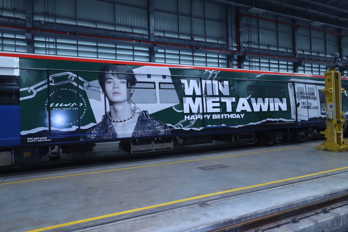 WinMommyCNFC's tweet photo. 🚝 'Chug chug' 🚝 The train to Winderland is arriving, who wanna get on board the bunny skytrain? 🙋🏻‍♀️

#WINMETAWIN 
#snowballpower https://t.co/7kKCN55ihA