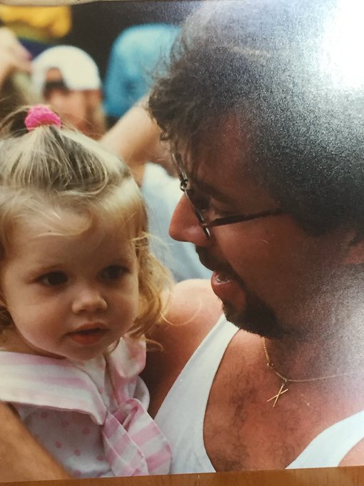 ⚠️BABY LAUREN ALERT⚠️ https://t.co/89NiDUDosS