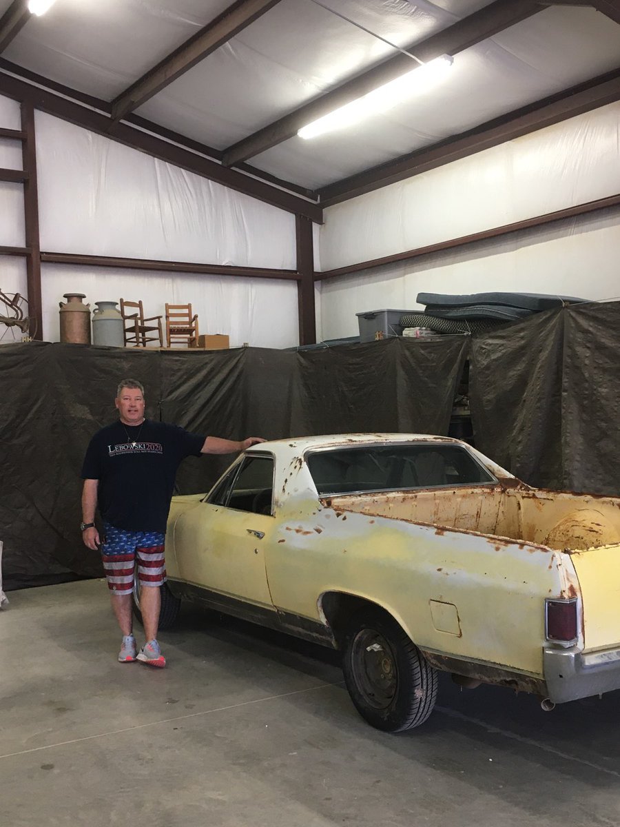 GPsharkz's tweet photo. Great day off !!! 38 years ago bought my 1st car and now day 1 rebuilding the 68 el Camino !! #project68 https://t.co/YHCky8ED8U