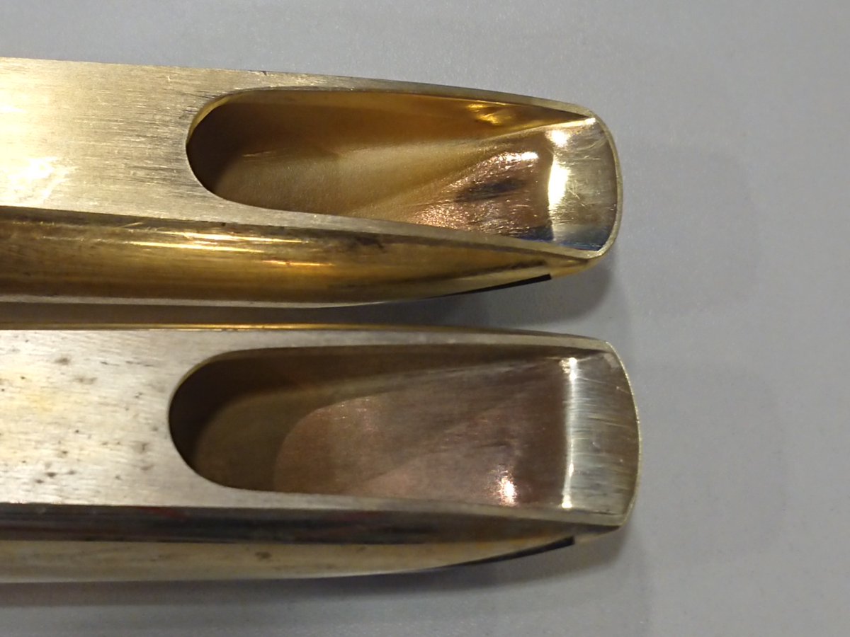 1484umeda's tweet image. 【イシバシ梅田★ #マウスピース 】

OTTOLINK SUPER TONE MASTER.
最近のだけどアーリーバビットみたいなバッフルついてるヤツ中古で入荷です🎷マウスピースマニアなスタッフ所有のアーリーバビットとならべてみました🧐普通とちょっとちがうリンクをお探しの方いかがでしょうか～🤩
#sax #ottolink