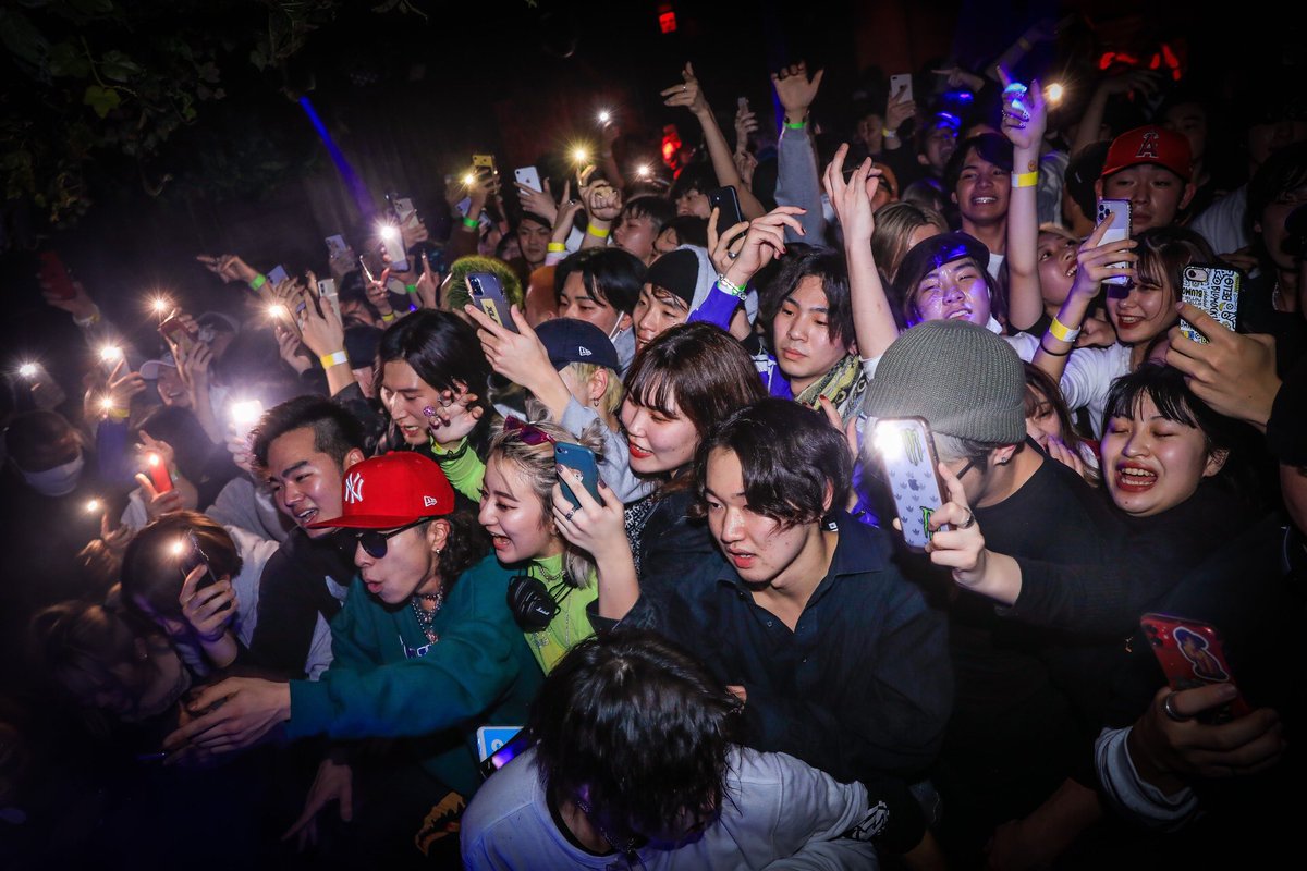 Light_Up_Friday's tweet photo. -Back Number Snap-
SP GUEST
@DJCHARI
<EVERY FRIDAY>
LIGHT UP FRIDAY
@laurel_tokyo
-RESIDENT-
@djhazime @DJSHIN_JP
-HOST MC-
@bullmatic
#laurel #laureltokyo
#lightupfriday
#djchari https://t.co/QugC2jQeP7