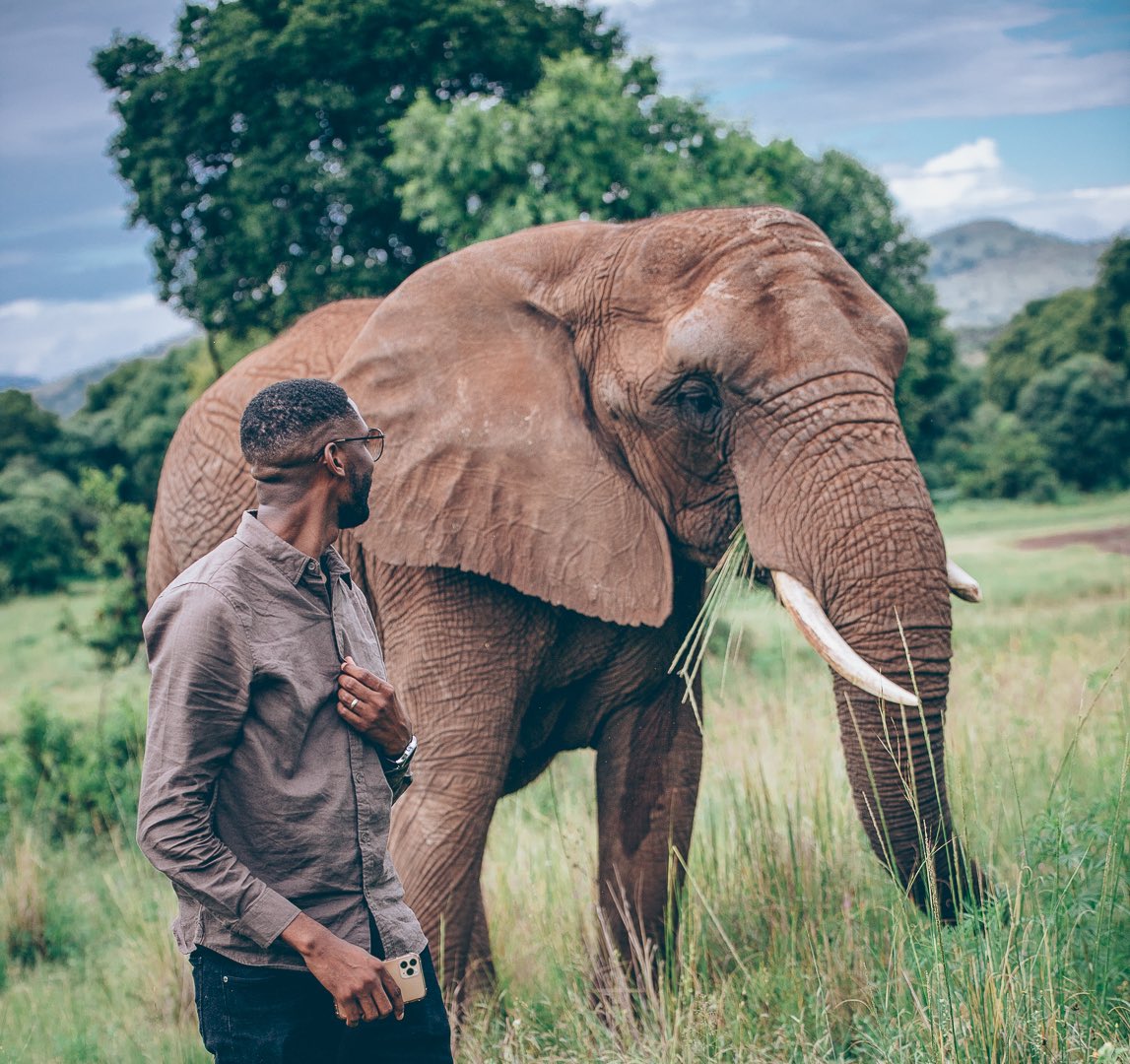 What a lovely weekend! 
Elephants 🐘🐘☺️
My heart is so full❤️ 
#GameDrives 
@GlenAfricZA 😁🙏🏾👌🏾