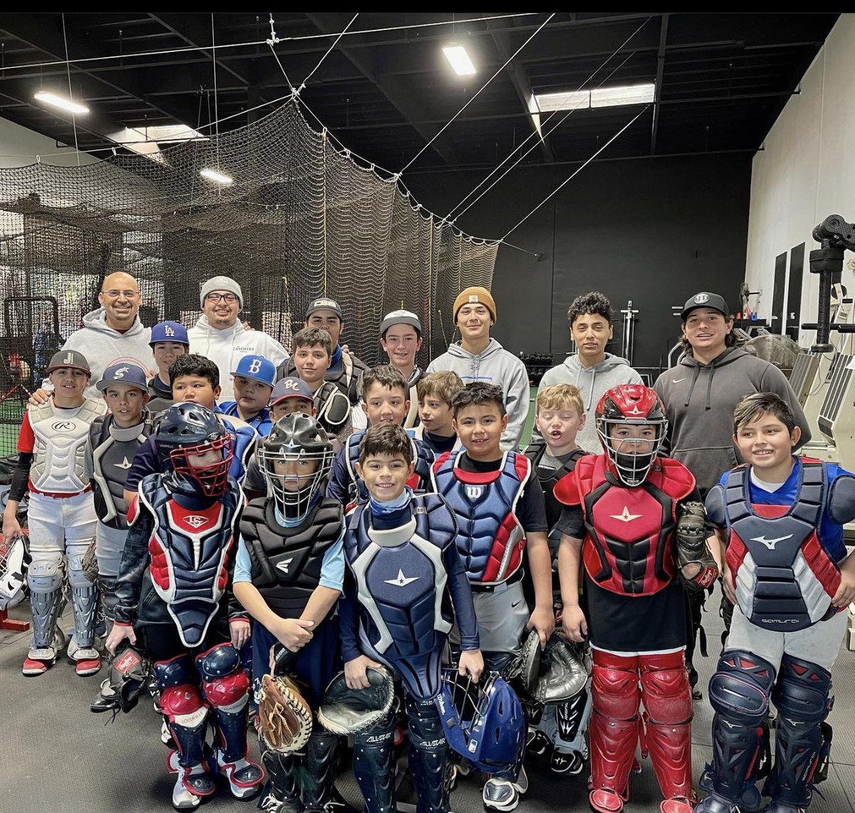 bodybylegends's tweet photo. Another @951_catchers_training clinic @legends_athletics_ in the books! Stay tuned for their next event. #951Catchers #ICU #Catchers #ThallShallNotSteal #TheStandard #Legends #Legends365 #LegendsNeverDie #LaFamilia:. #US>them 🤫 https://t.co/kUIbZt0WtB