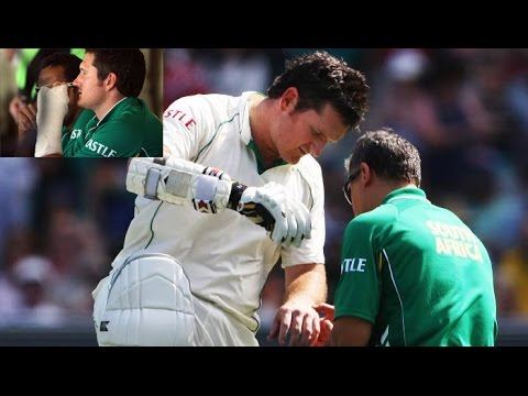 He had broken his hand in the first innings and had retired hurt in the process. In the fourth innings, South Africa had to bat out time. Morne Morkel was sent out to open so that most of the established batting order could remain unchanged in spite of Smith’s absence
