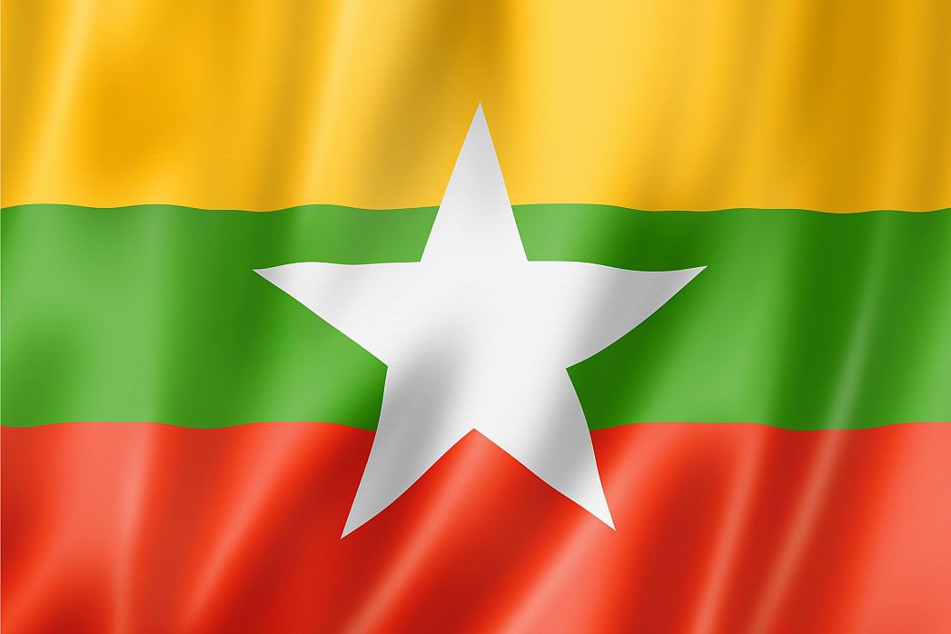 We can't even connect each other via phone now .The wifi ,electricity and telephone lines are all cut off .I hope the things don't get worse . Be safe ,everyone and pray for our country 😭 Pls let the world know what's happening in our country .

#SaveMyanmar