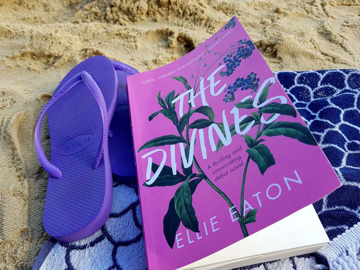 luckienicky's tweet photo. I've been hanging out for this moment all day long.
#TheDivines @ellie_m_eaton @HachetteAus @HodderBooks https://t.co/z93ZSrePSw