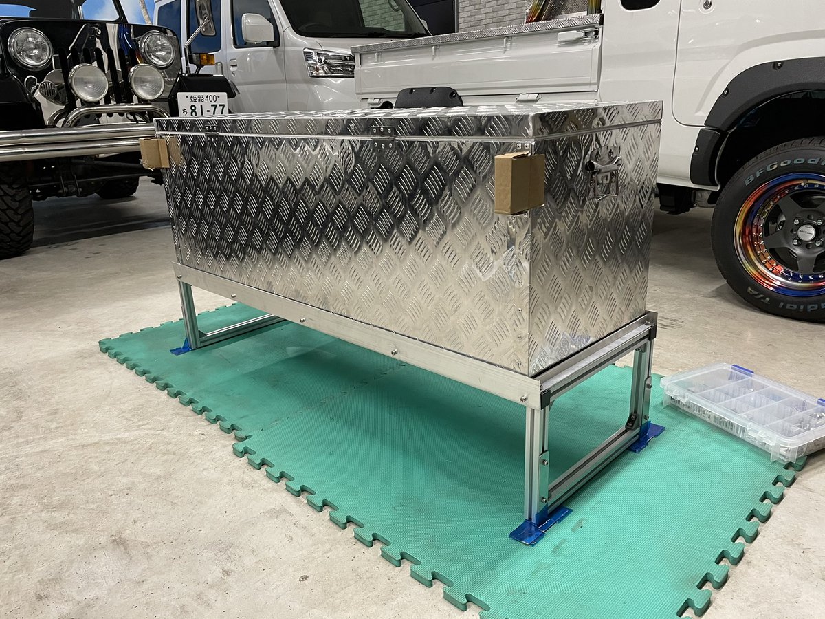 軽トラ リフトアップ j Tanto 但東自動車 Twitterren 特許出願中のトラレイルシステム ロールバー用に続き 市販のアルミボックス 最大サイズを固定するフレームを製作 かなりガッチリと据え付けできる 穴あけ不要トラレイル 軽トラ荷台キャリア 特許申請 軽トラ リフトアップ j Tanto 但東自動車 Twitterren 特許出願中のトラレイルシステム ロールバー用に続き 市販のアルミボックス 最大サイズを固定するフレームを製作 かなりガッチリと据え付けできる 穴あけ不要トラレイル 軽トラ荷台キャリア 特許申請