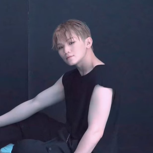 Woozi in muscle teeA thread