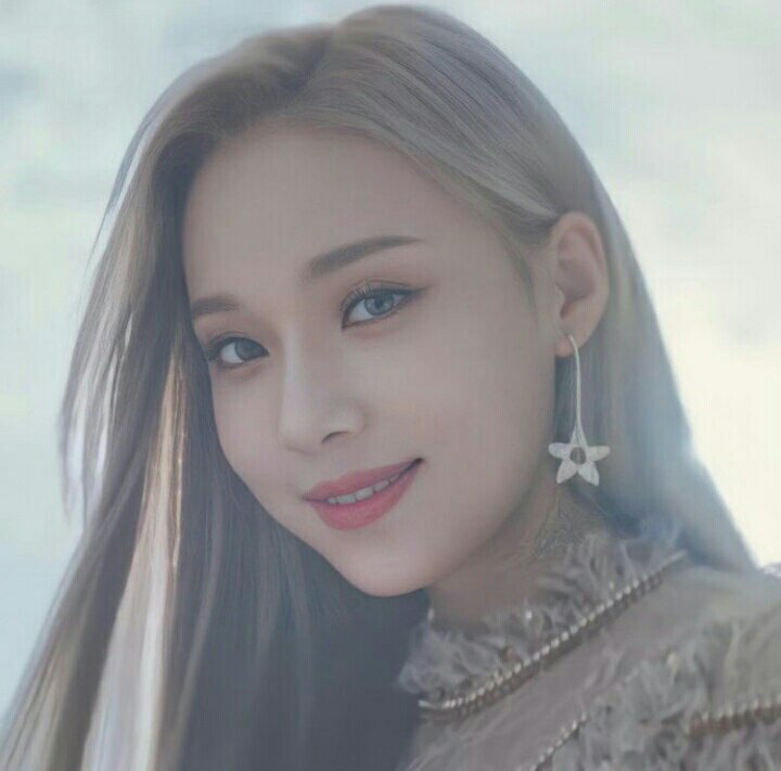 Аеспа группа винтер. Аеспа участницы винтер. Ребекка гибни. Ниннин эспа. Винтер настоящее имя.