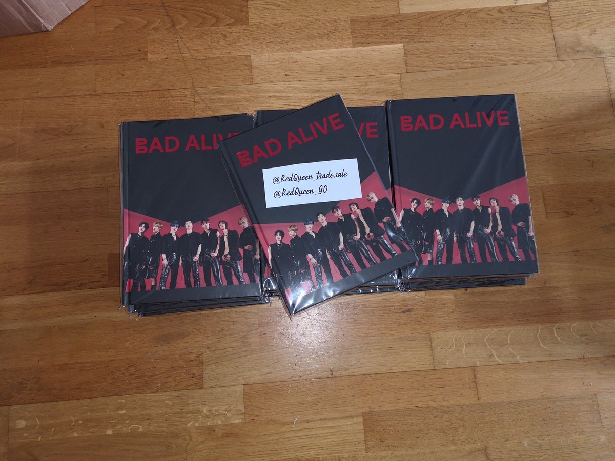 RedQueen_GO's tweet photo. #RedQueenGOUpdates WayV Photobooks (Bad Alive) finally arrived. ✅😍 https://t.co/iC3ivKKr1z